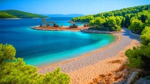 Illustration de plages artificielles sur le littoral croate et leur impact environnemental. Image réalisée par IA.