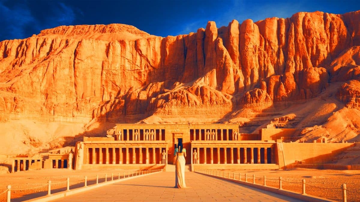 Illustration de la reine Hatchepsout, pharaonne de l'Égypte antique, devant son temple mortuaire. Image réalisée par IA.