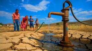 Illustration de la pénurie d'eau à Gorna Studena en Bulgarie, générée par intelligence artificielle.