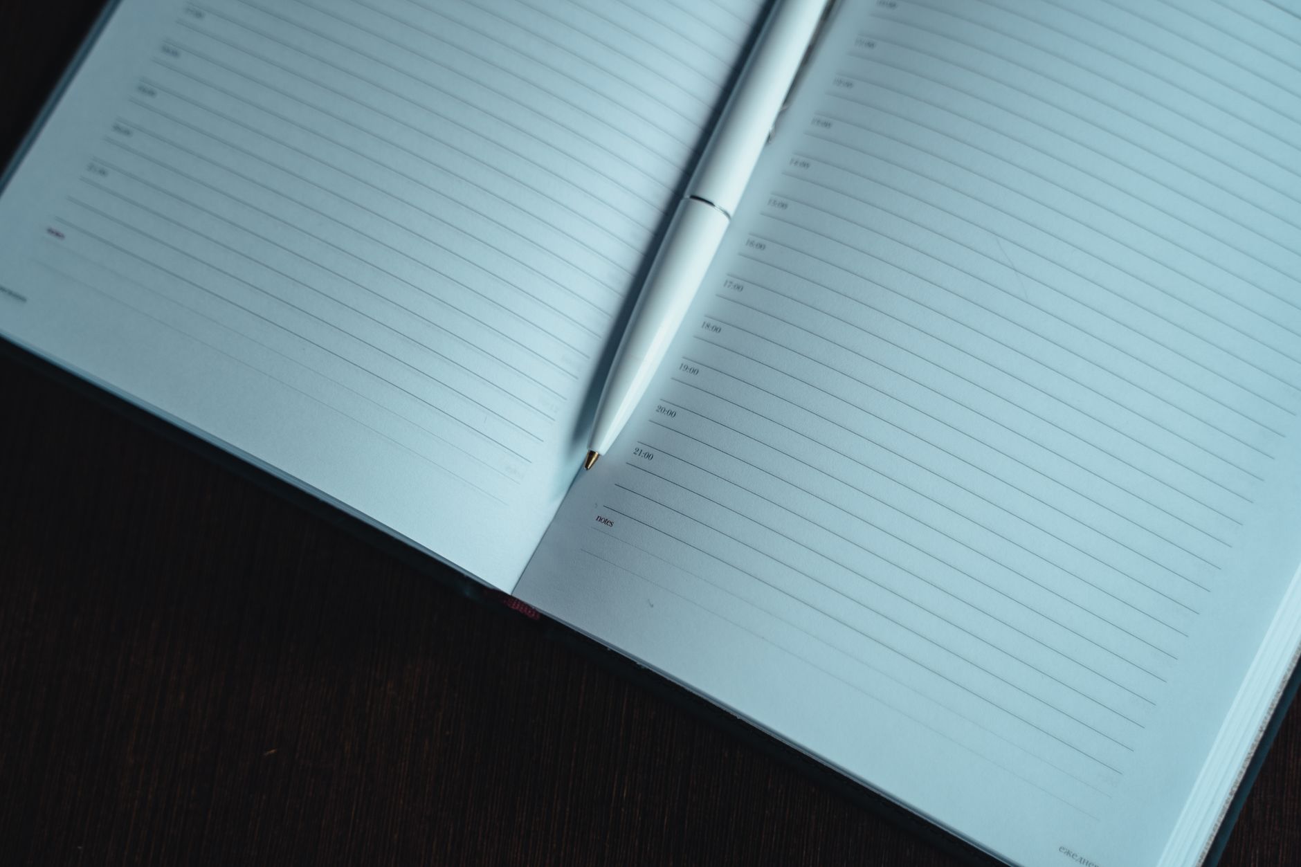 Relire ses notes ne suffit pas : ce qui fixe vraiment les connaissances