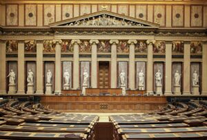 Ce que quarante ans de programmes disent de l’économie vue par l’extrême droite