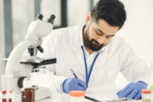 Le Nobel de médecine 2026 récompense la lumière qui contrôle des neurones ciblés